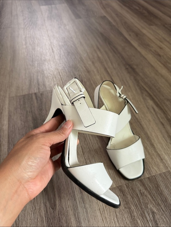 Jil Sander Shoes - Jil Sander Cream Leather Two-Strap Block Heel Sandals 38.5